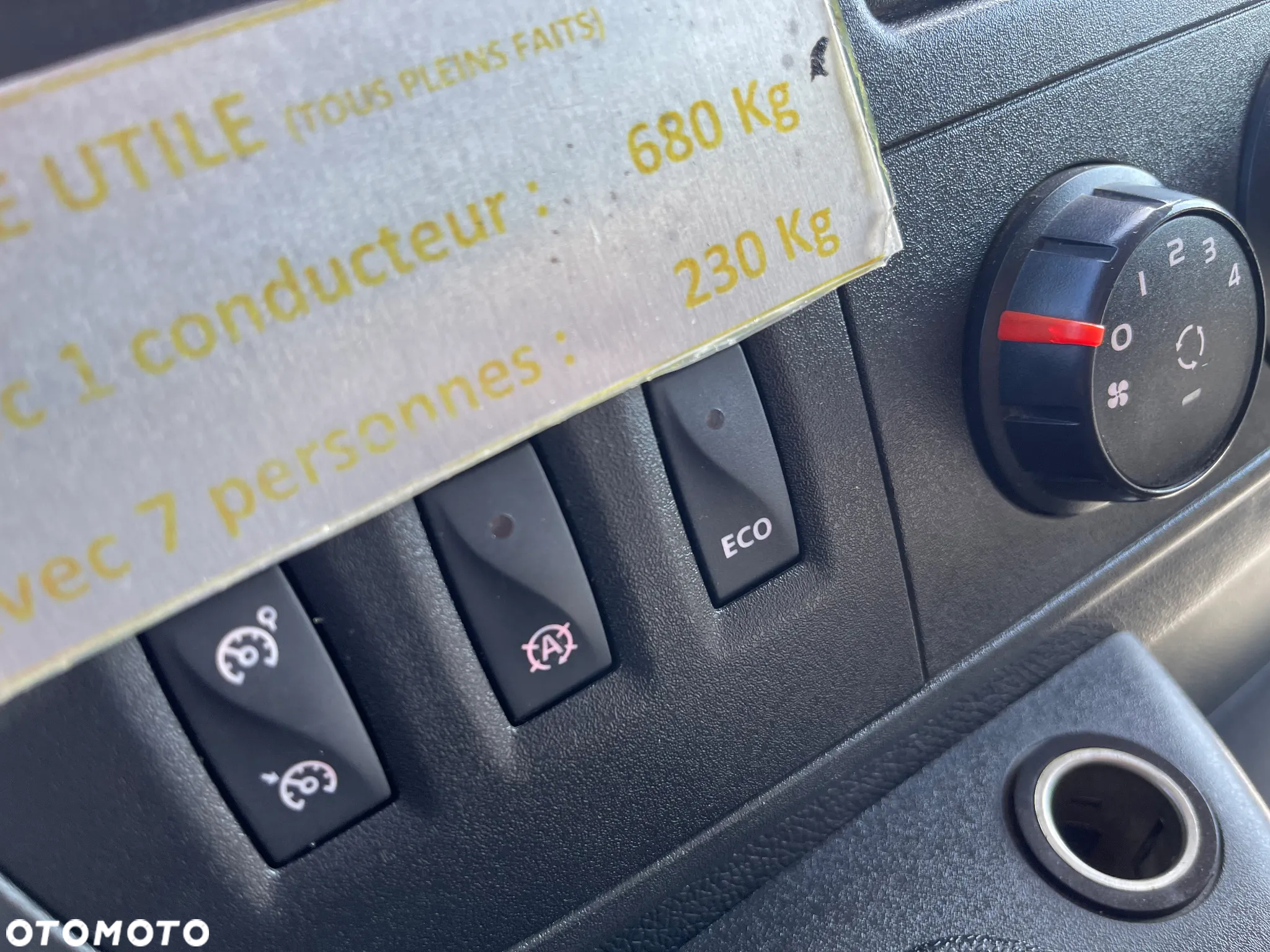 Renault Master Grudzień 2018 ROK*Niski przebieg 181.000 KM*Bardzo ładny*Klima,Kamera,Hak - 12