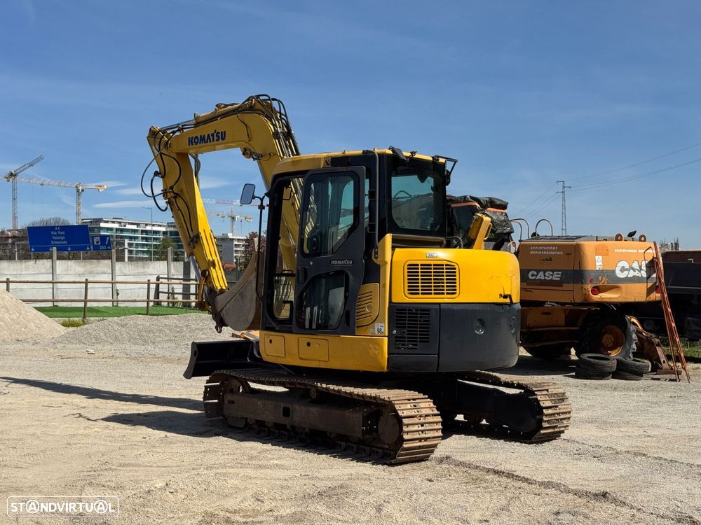 Komatsu PC88 PC88MR‑8 (Série MR – Minimum Radius) - 3