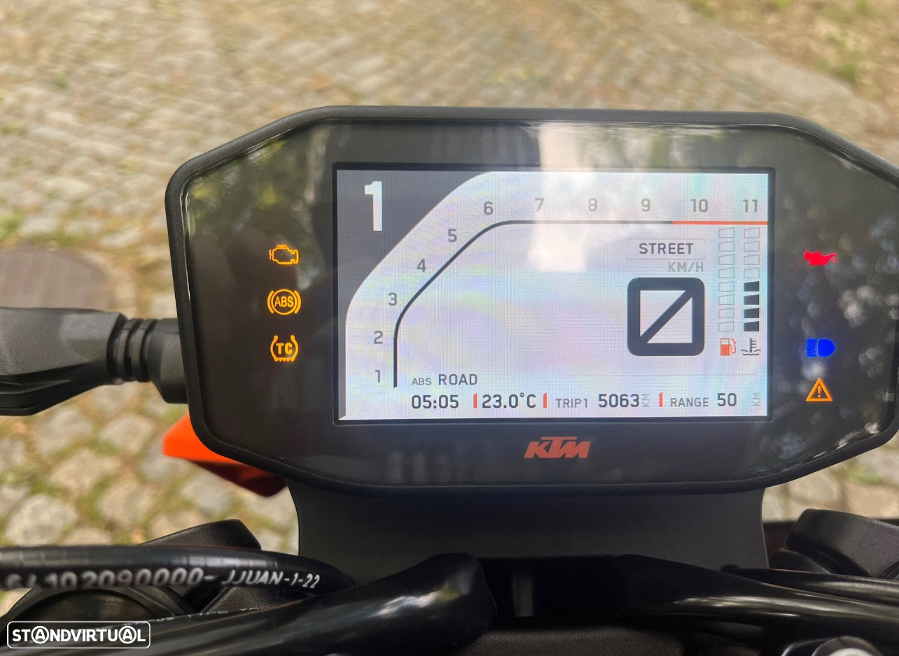 KTM Duke GP - 6