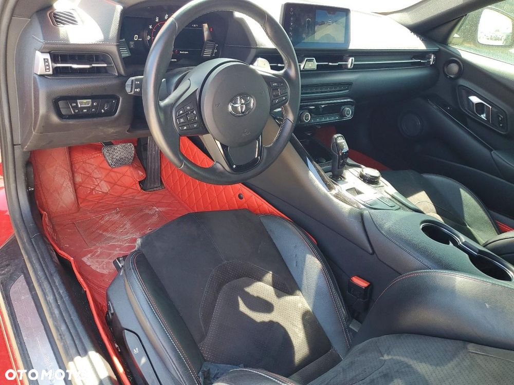 Toyota Supra - 8