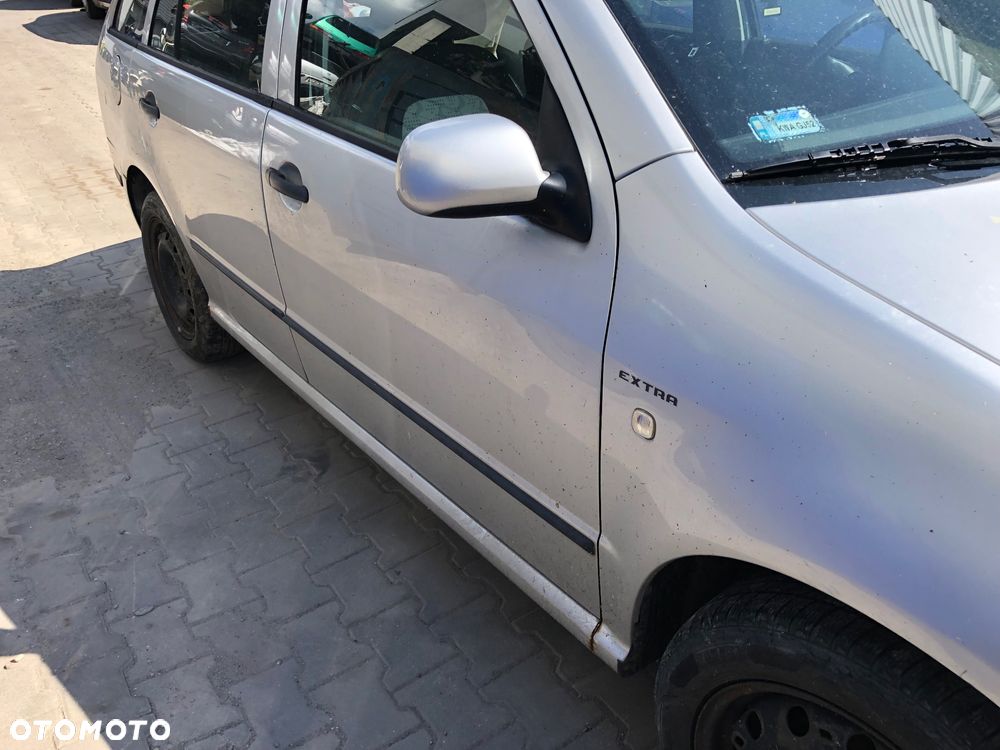 Drzwi tył prawe lewe SKODA FABIA I kombi