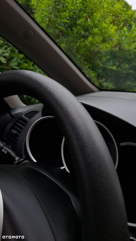 Kia Venga 1.4 CVVT Attract - 22
