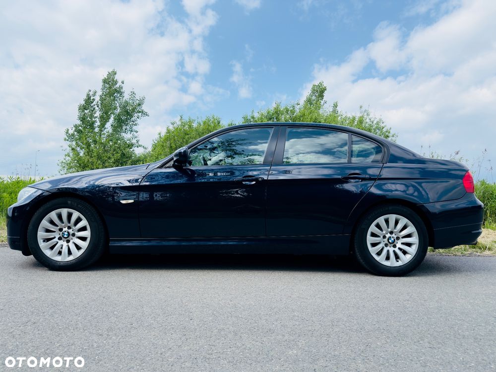 BMW Seria 3 318i Edition Lifestyle - 2