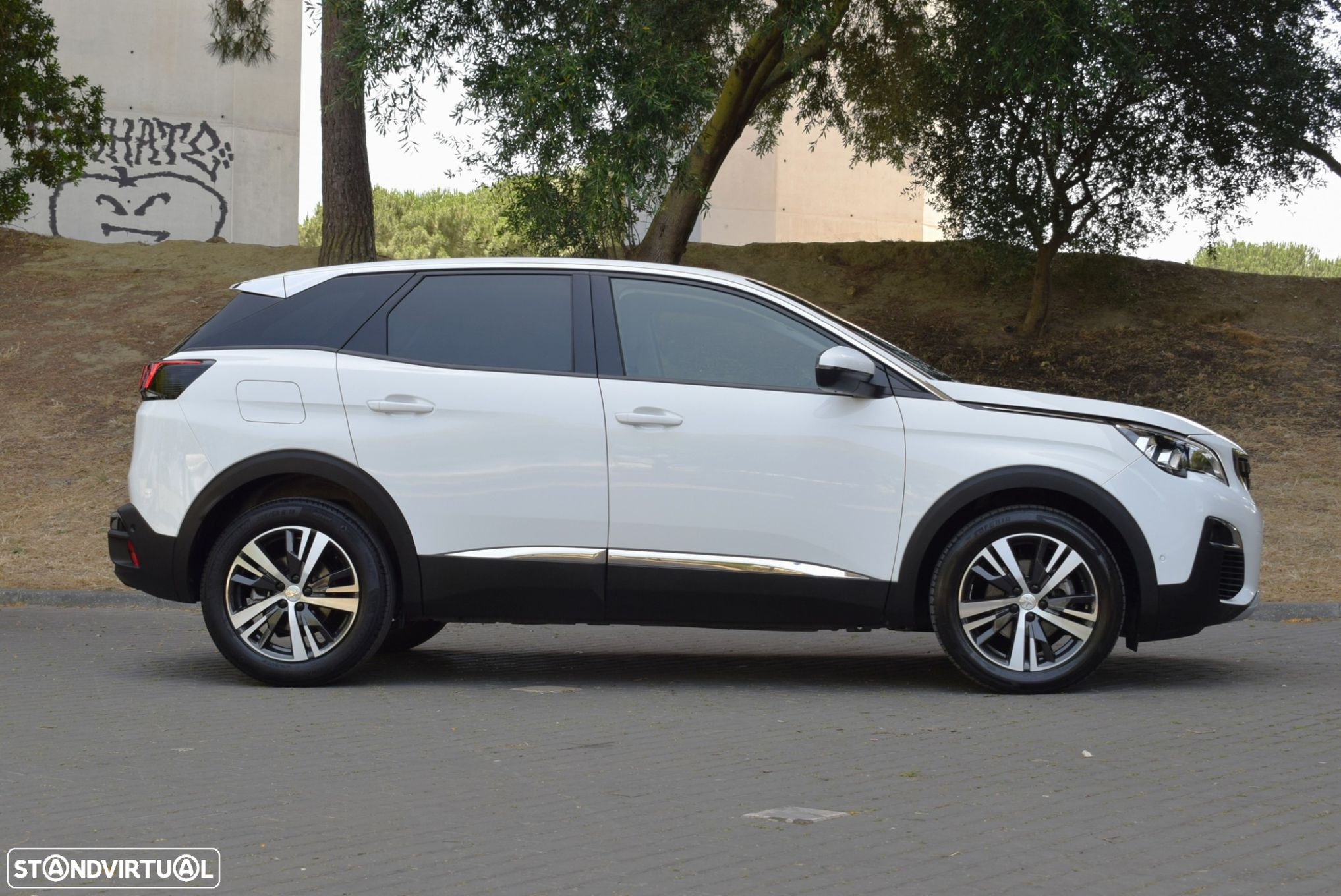 Peugeot 3008 1.2 PureTech Allure EAT8 - 12