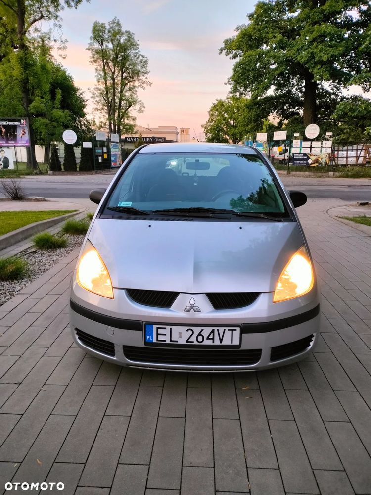 Mitsubishi Colt 1.1 - 18