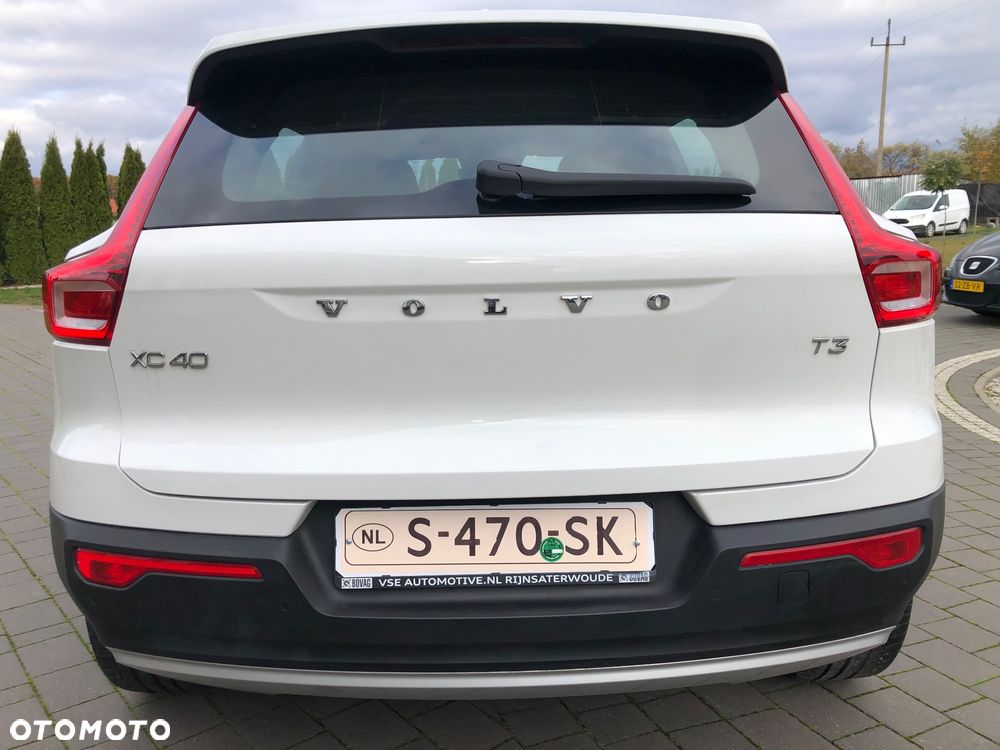Volvo XC 40 T3 Geartronic RDesign - 13
