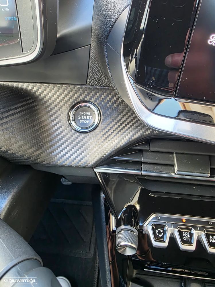 Peugeot 208 1.2 PureTech Allure - 34