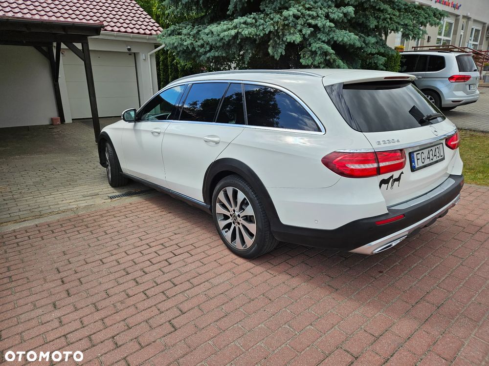 Mercedes-Benz Klasa E 220 d 4-Matic Avantgarde - 4