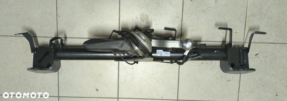 hak elektryczny BMW G60 G61 G90 typ E671 - 3