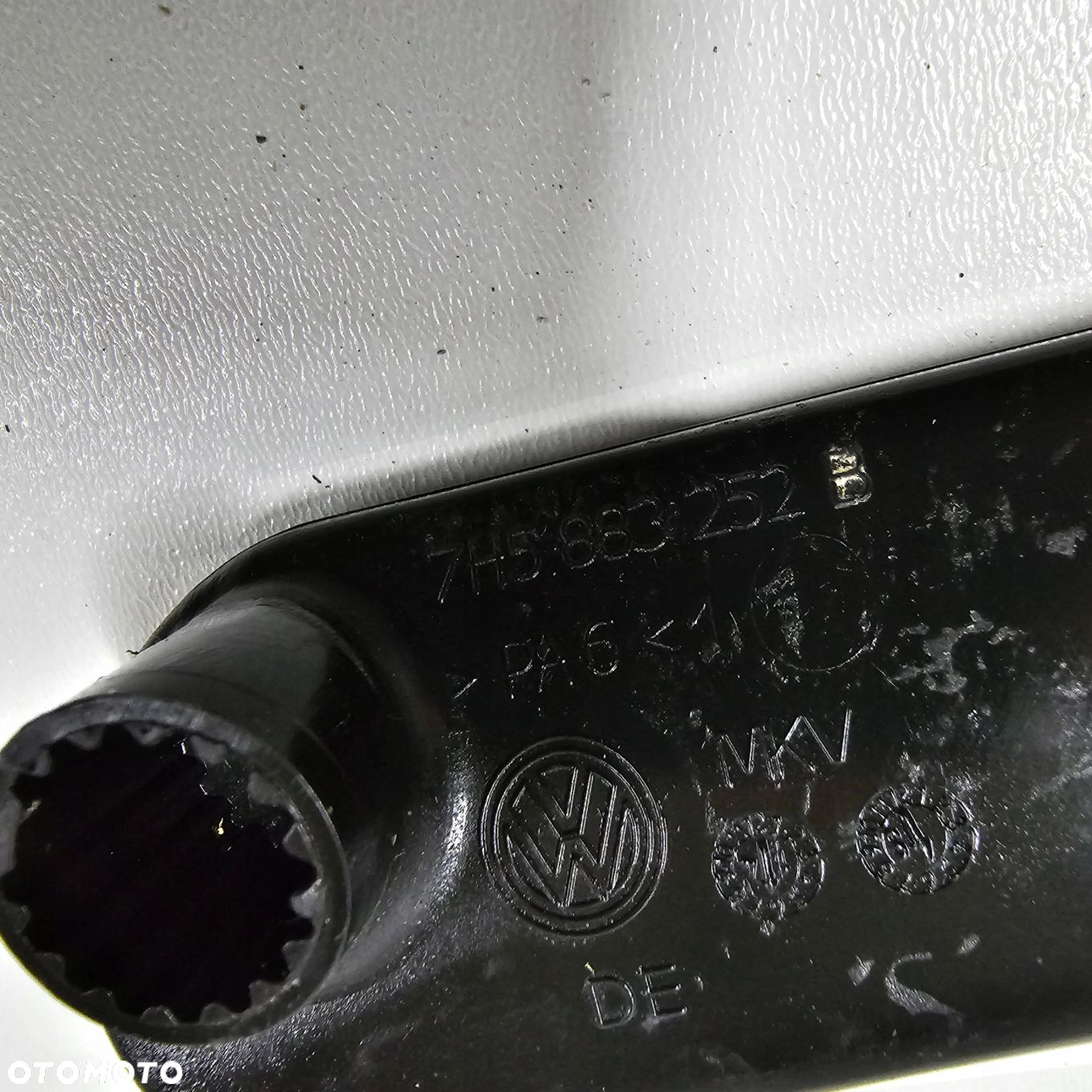 VW T5 MULTIVAN osłona dźwignia regulacji oparcia fotela 7H5883252 - 2