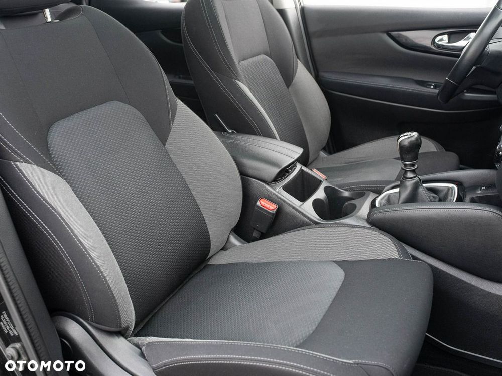Nissan Qashqai 1.5 dCi N-Connecta - 28