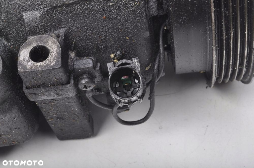 I30 1.6 CRDi SPRĘŻARKA KLIMATYZACJI F500-AN8CA01 - 4