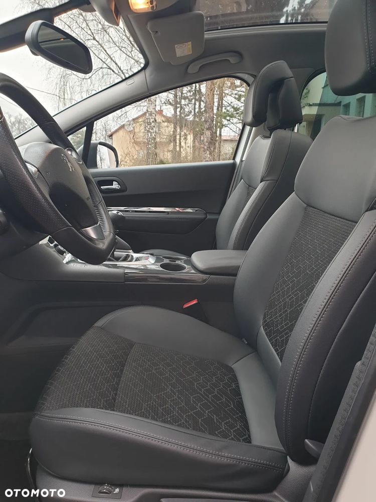 Peugeot 3008 HDi 150 Allure - 8