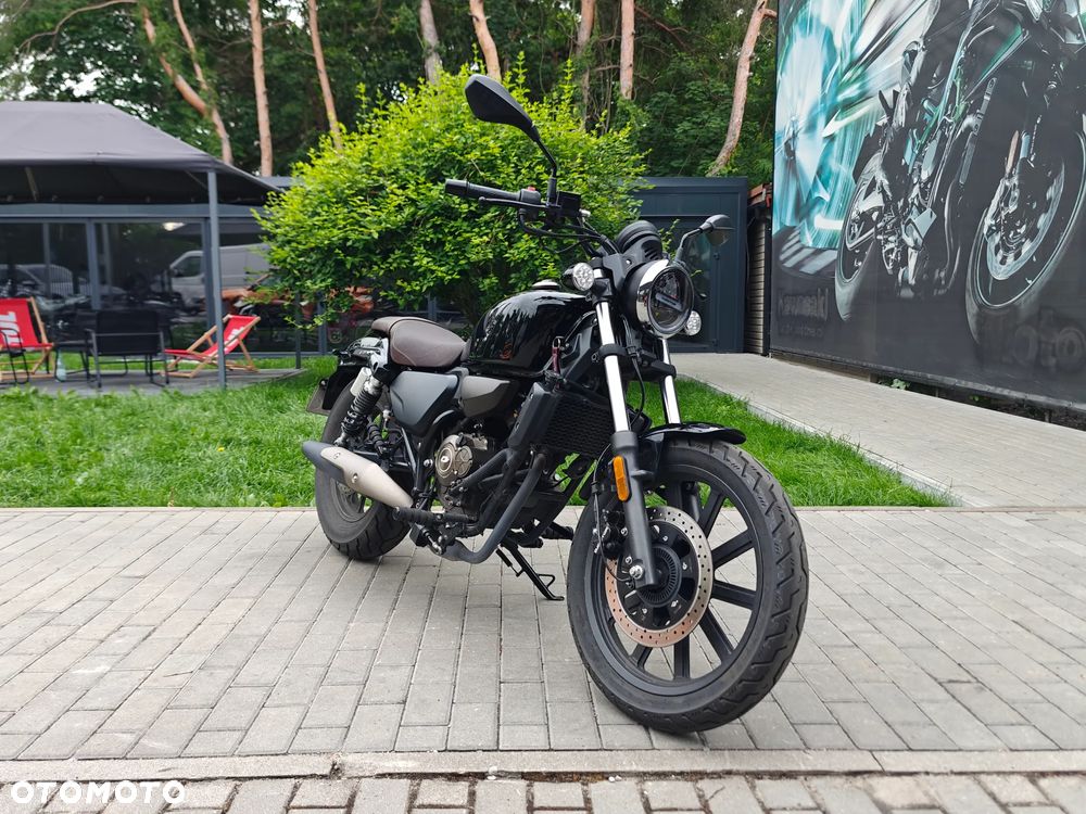 QJMOTOR SRV 125 - 3