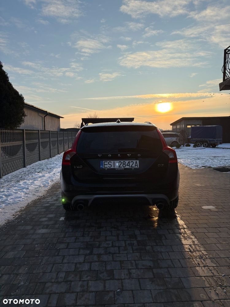 Volvo V60 D3 Drive-E R-Design Momentum - 4