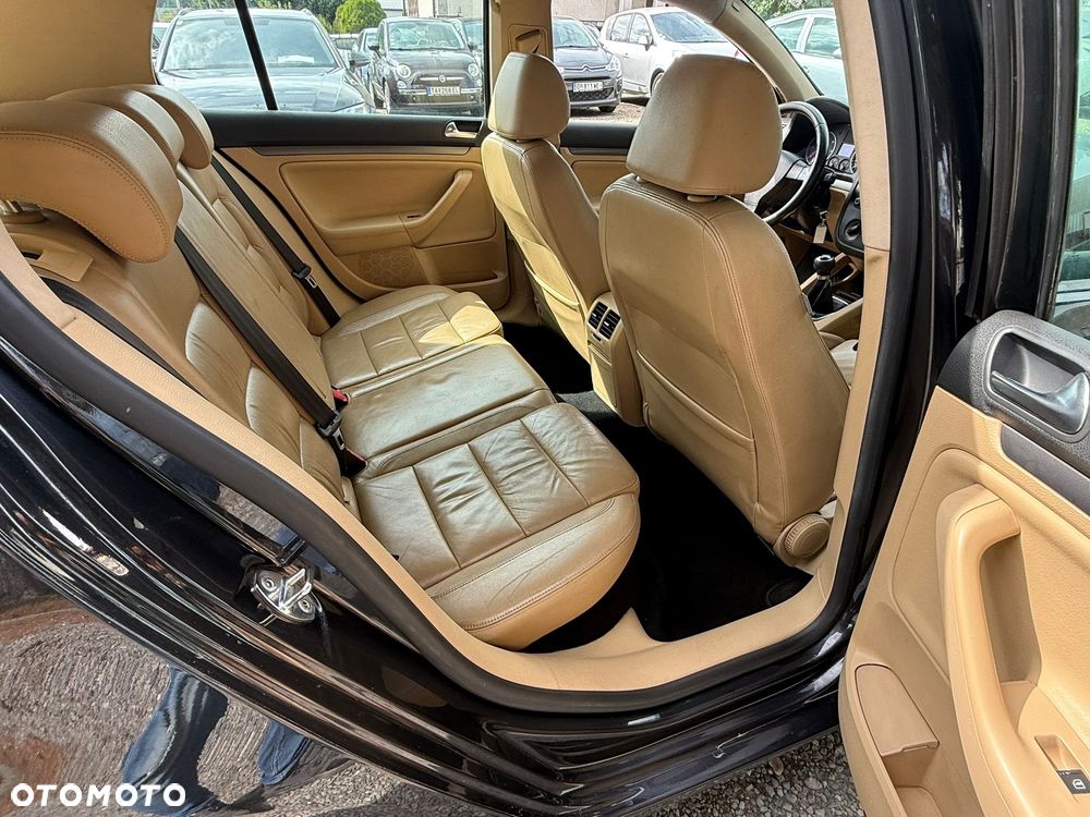 Volkswagen Golf 1.9 TDI Sportline - 40