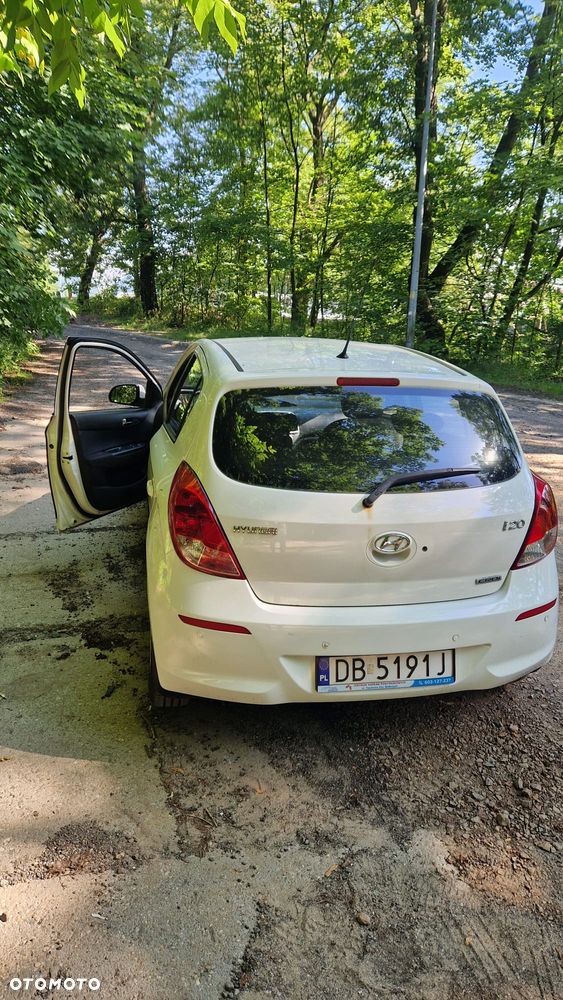 Hyundai i20 1.1 CRDi Comfort - 10