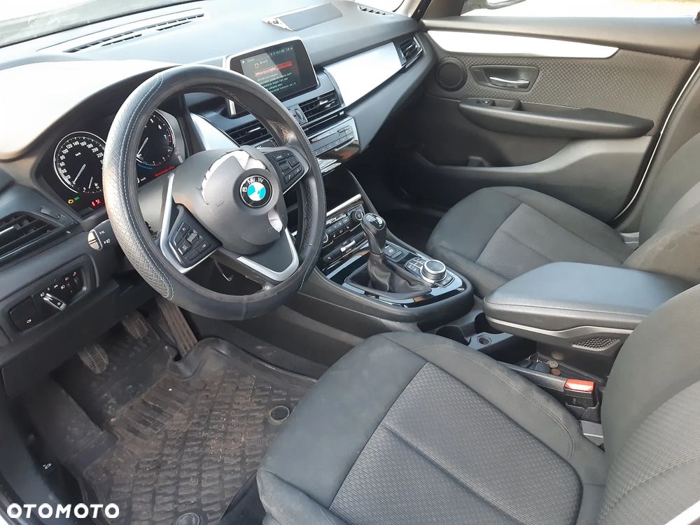 BMW Seria 2 216i GPF Advantage - 14