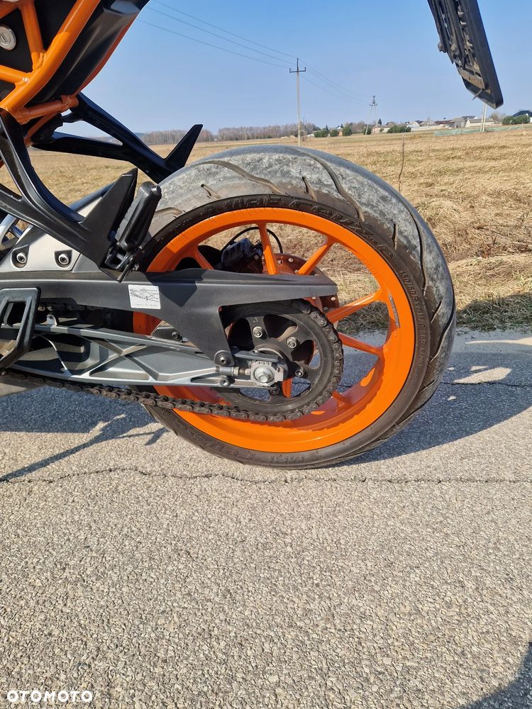 KTM RC 125 - 12