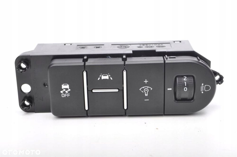KIA CEED III PANEL PRZEŁĄCZNIKÓW 93700-J7930 2019 - 1