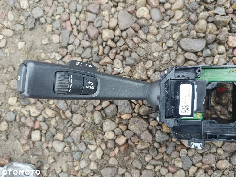 PRZEŁĄCZNIK ZESPOLONY ŚWIATEŁ  WYCIERACZKI  VOLVO XC60 I LIFT D5 - 3