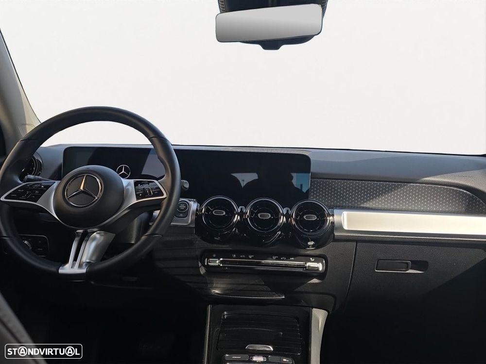 Mercedes-Benz GLB 180 d - 11