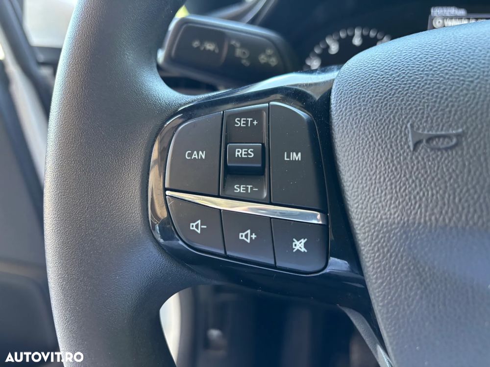 Ford Fiesta 1.1 Trend Connected - 18