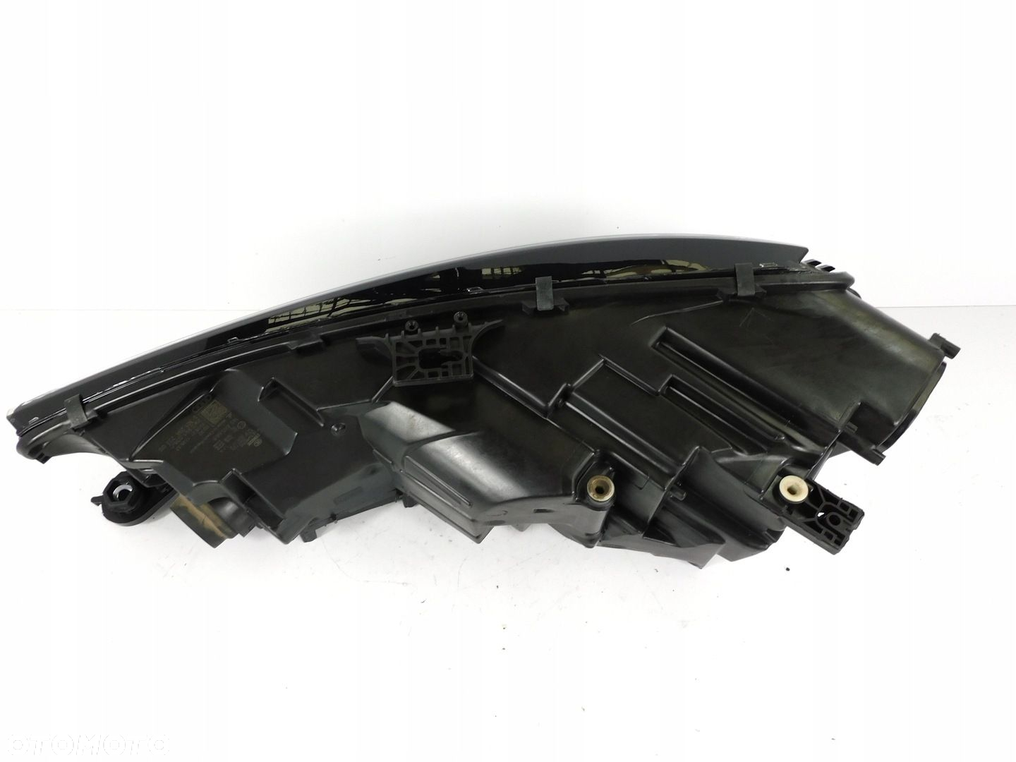 AUDI A4 B9 8W LAMPA PRAWA MATRIX PRZED LIFT - 11