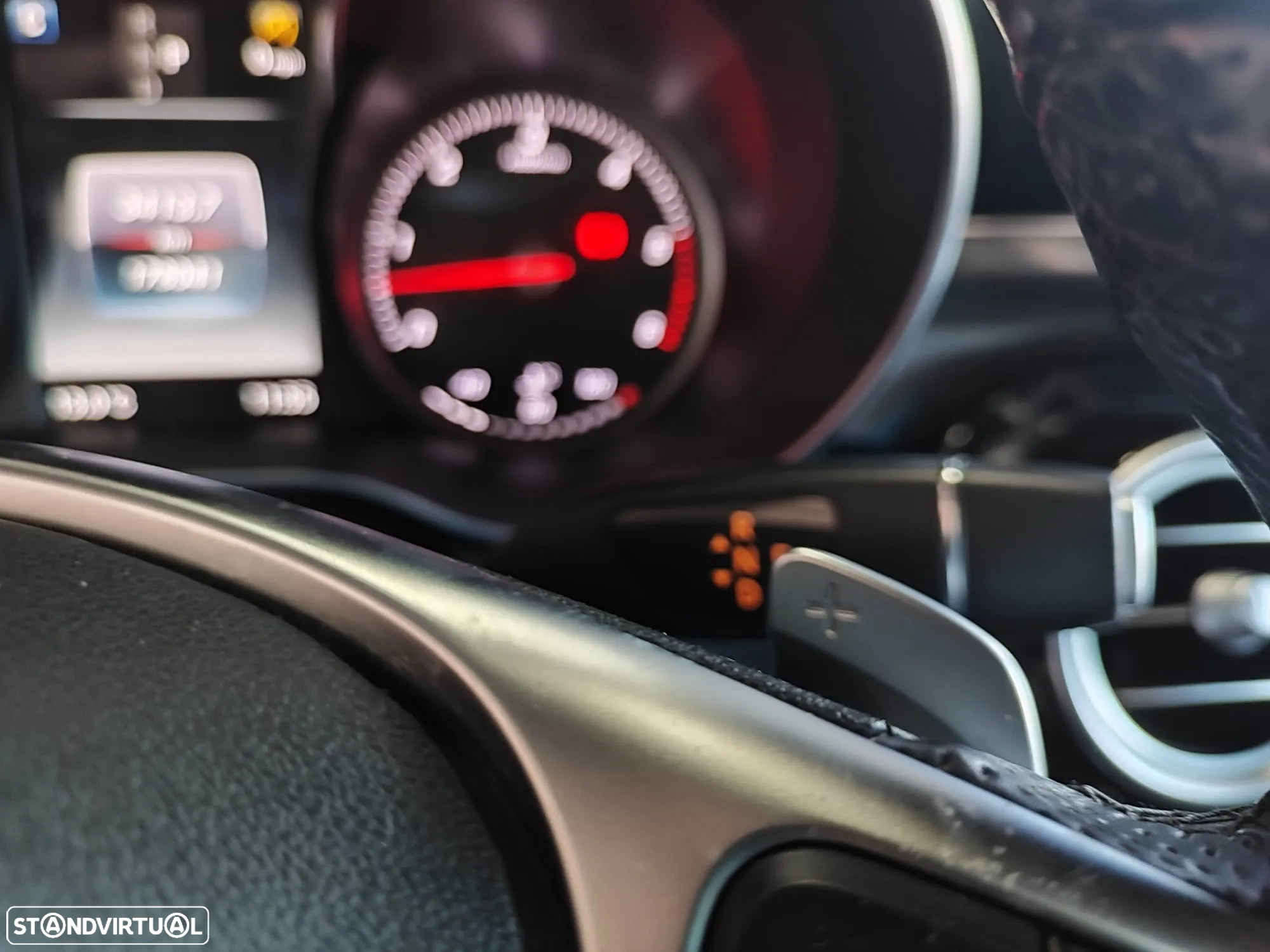 Mercedes-Benz GLC 220 d 4Matic 9G-TRONIC AMG Line - 30