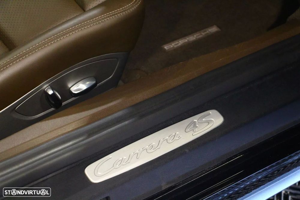 Porsche 991 Carrera 4 S PDK - 25