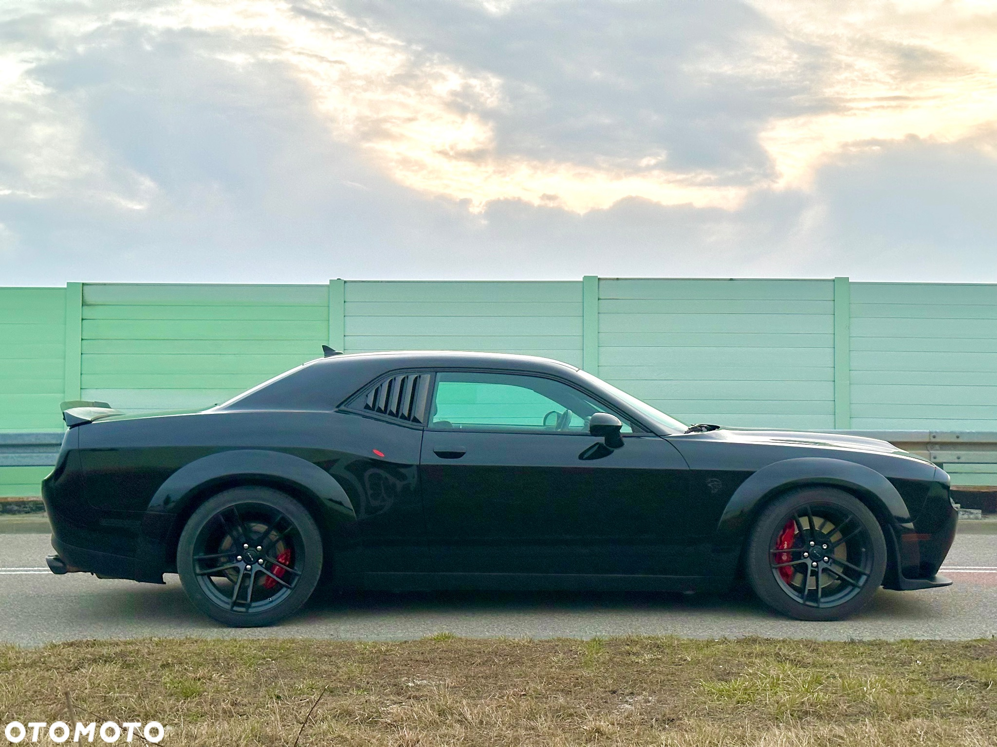 Dodge Challenger 6.2 Redeye Widebody - 25