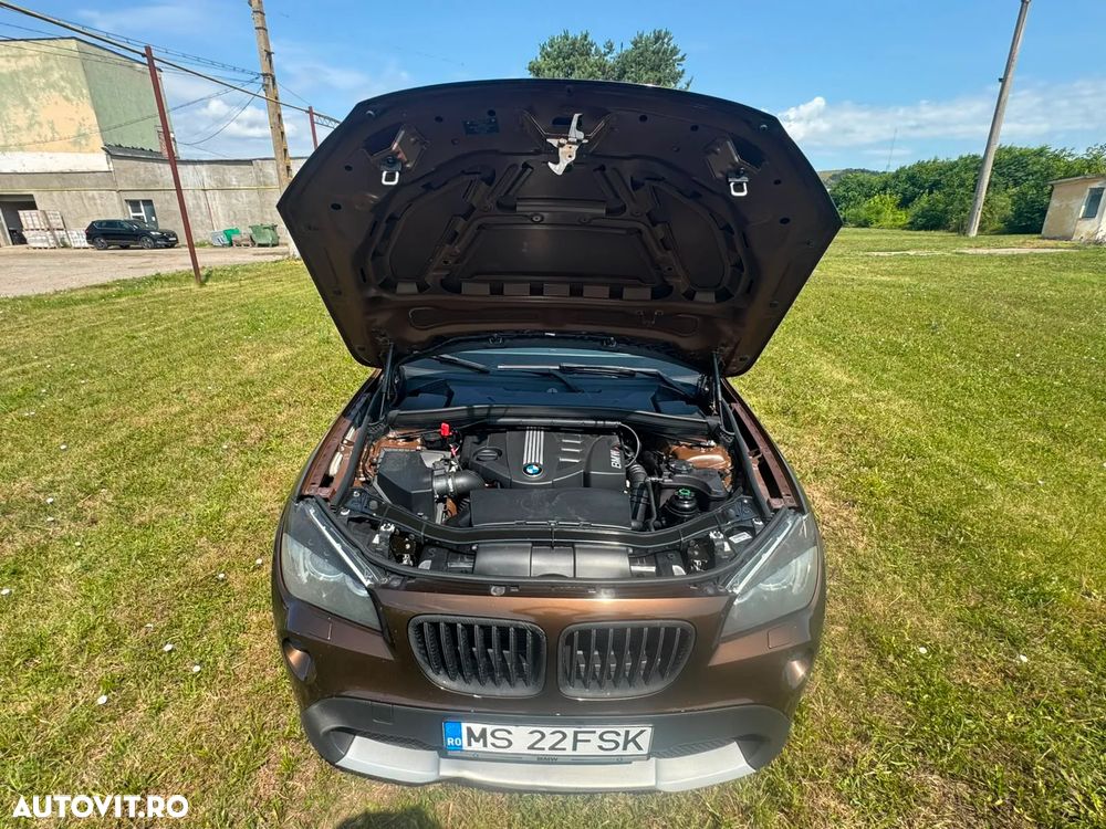 BMW X1 xDrive18d - 9