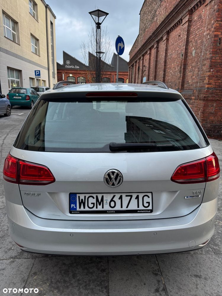 Volkswagen Golf - 5