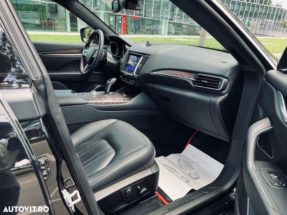Maserati Levante Q4 - 10