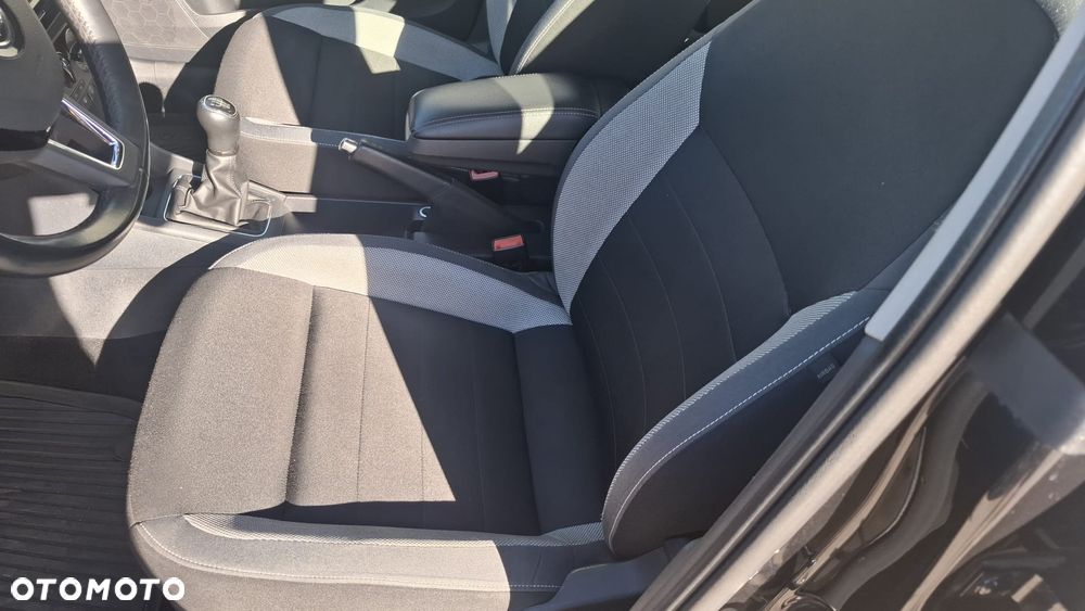 Skoda RAPID Spb 1.0 TSI Ambition - 15