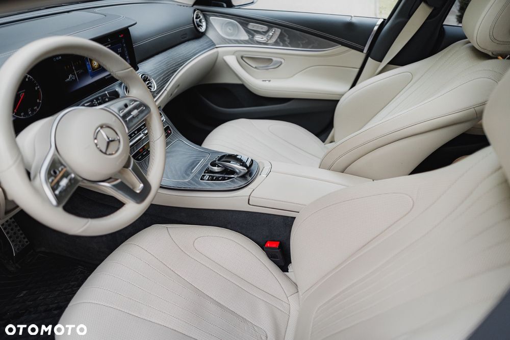 Mercedes-Benz CLS - 26