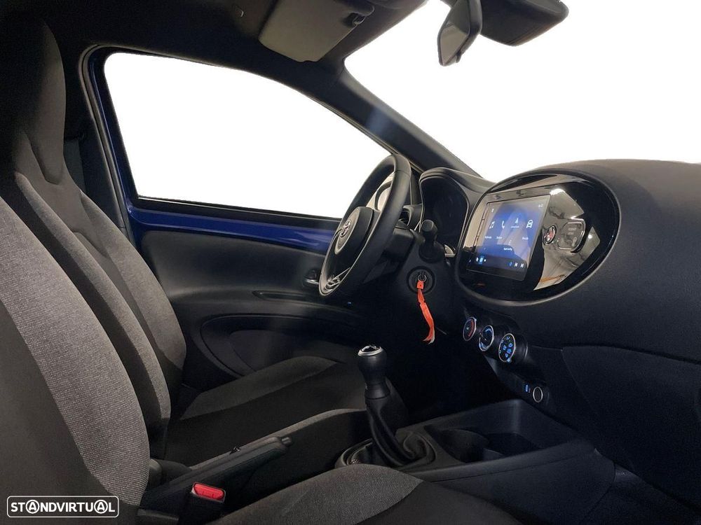 Toyota Aygo X 1.0 Play - 8