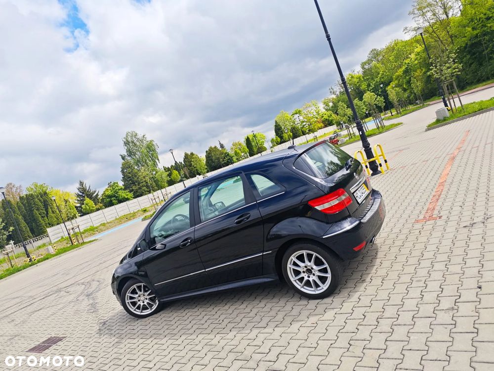 Mercedes-Benz Klasa B 200 CDI Special Edition - 25