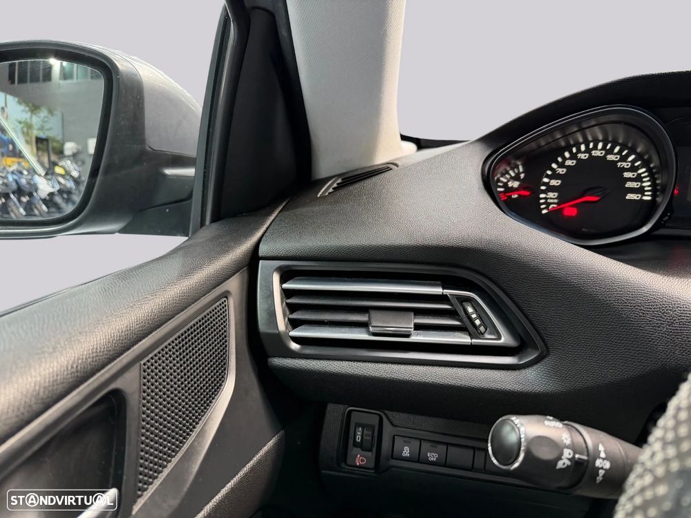 Peugeot 308 SW - 13