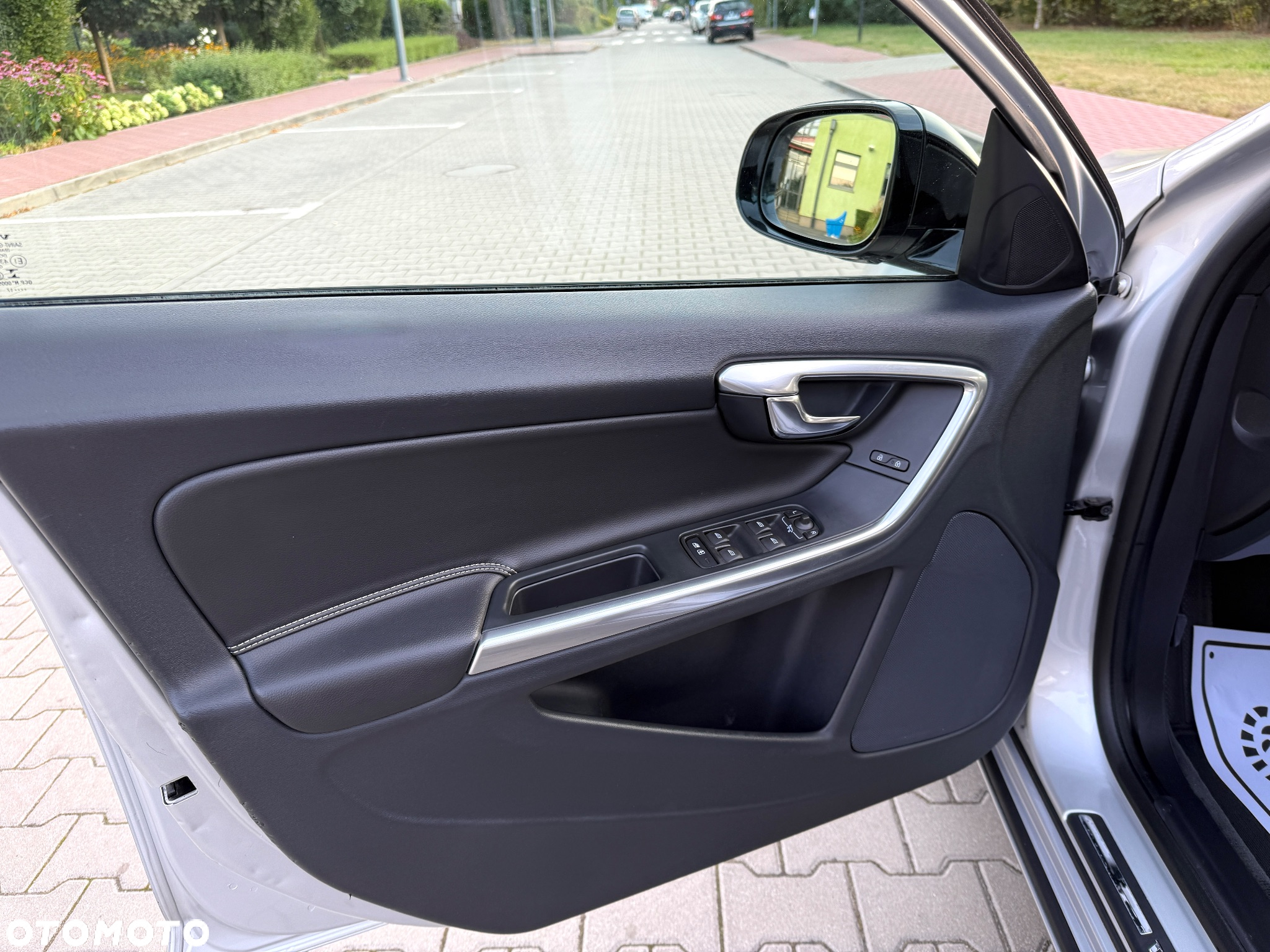 Volvo V60 D3 Geartronic Kinetic - 23