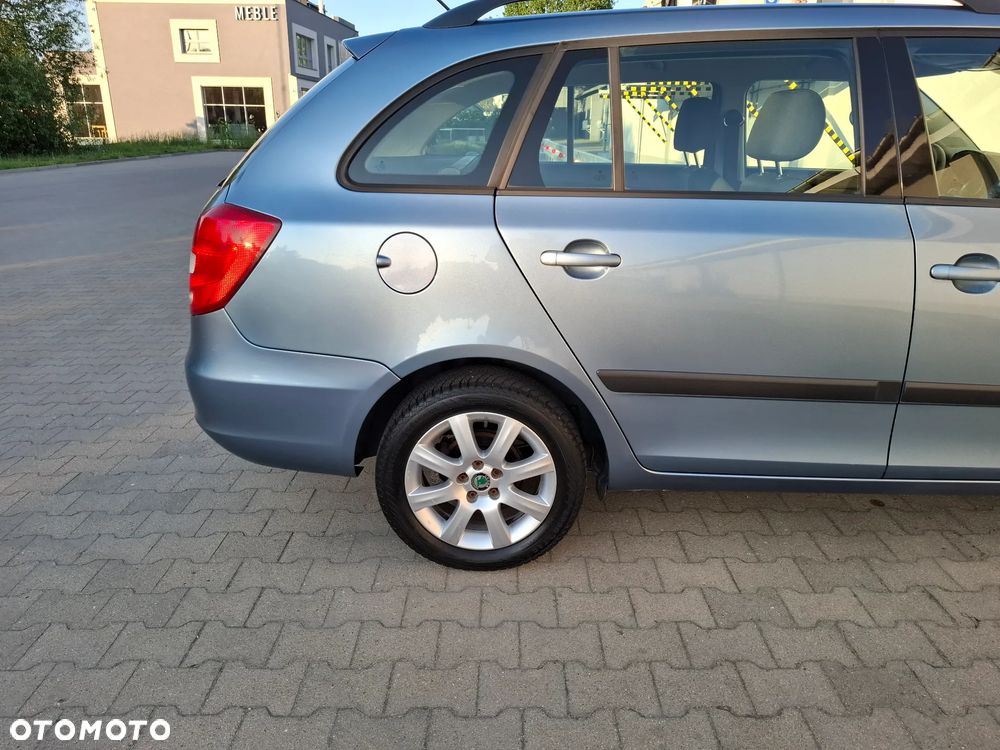 Skoda Fabia 1.4 16V Comfort - 11