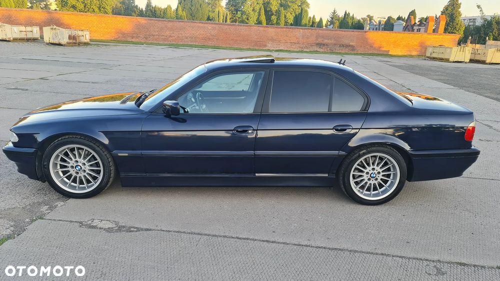 BMW Seria 7 - 5