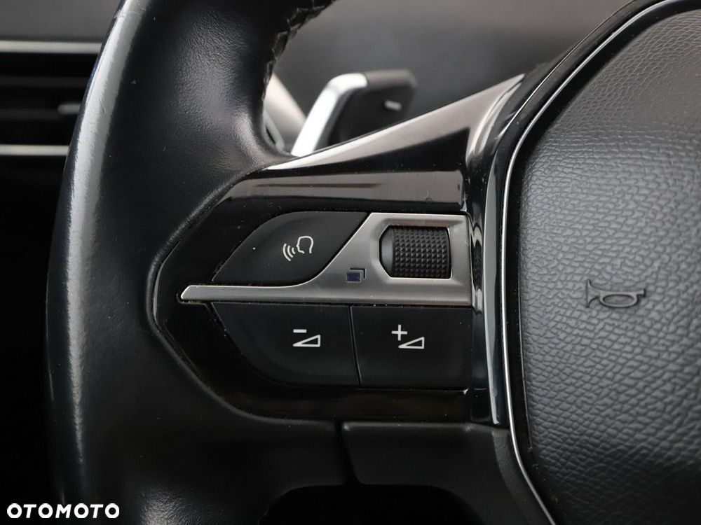 Peugeot 3008 BlueHDi 130 Stop & Start EAT8 Allure Business-Paket - 33