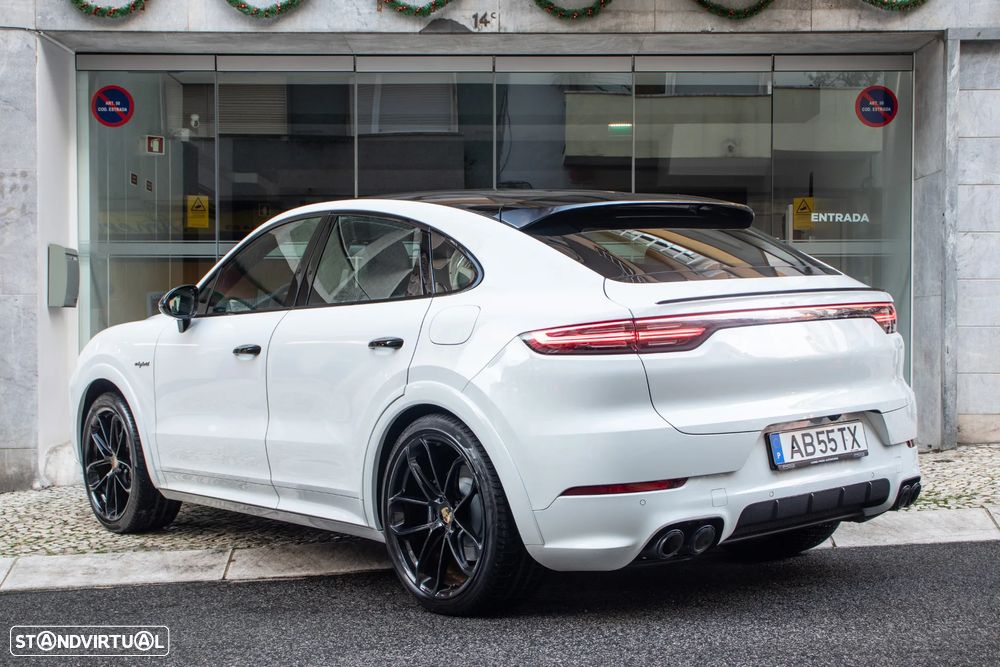 Porsche Cayenne Coupé E-Hybrid - 52