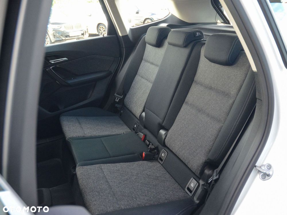 BMW X1 sDrive18i - 34