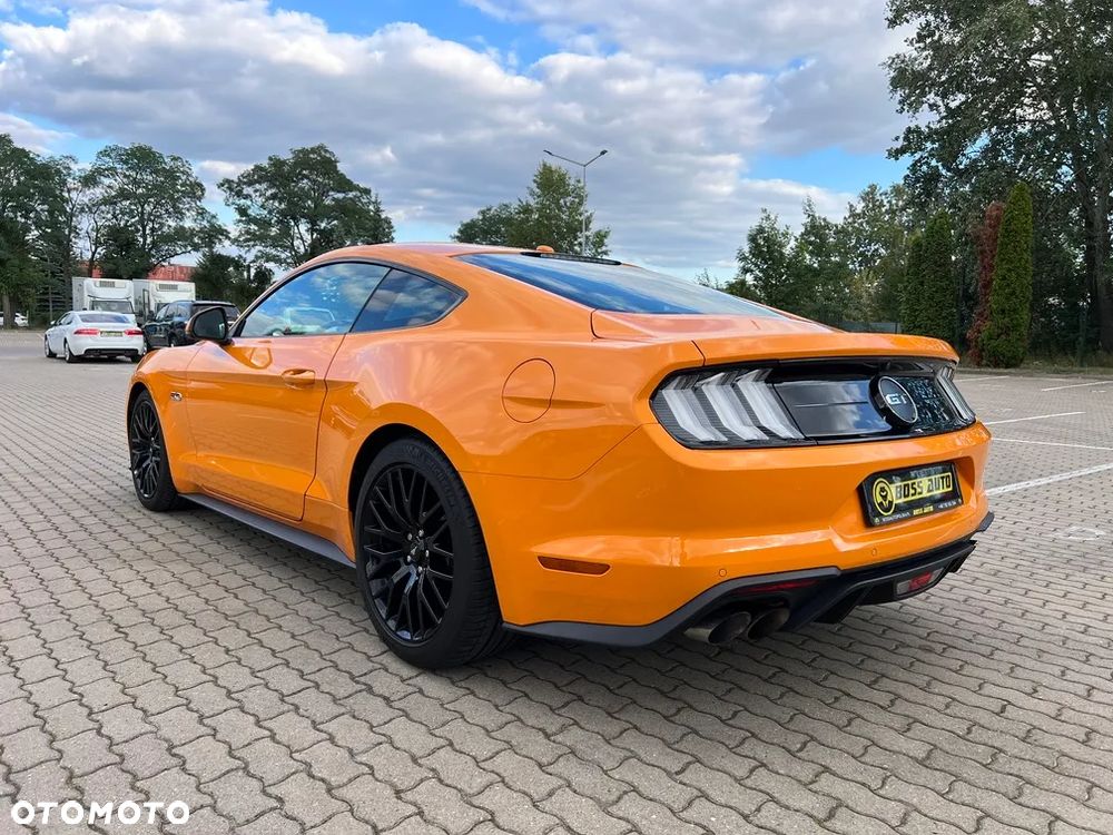 Ford Mustang 5.0 V8 GT - 4
