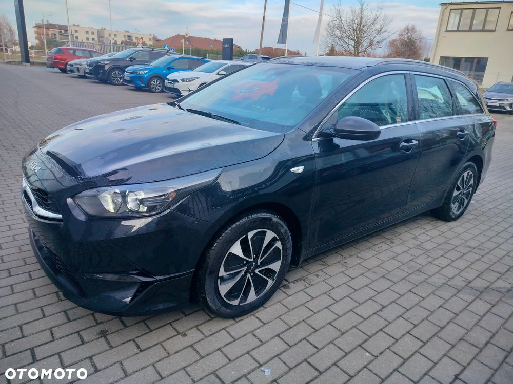 Kia Ceed 1.5 T-GDI M - 2