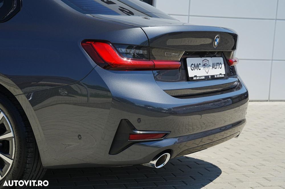 BMW Seria 3 320d Aut. Sport Line - 30