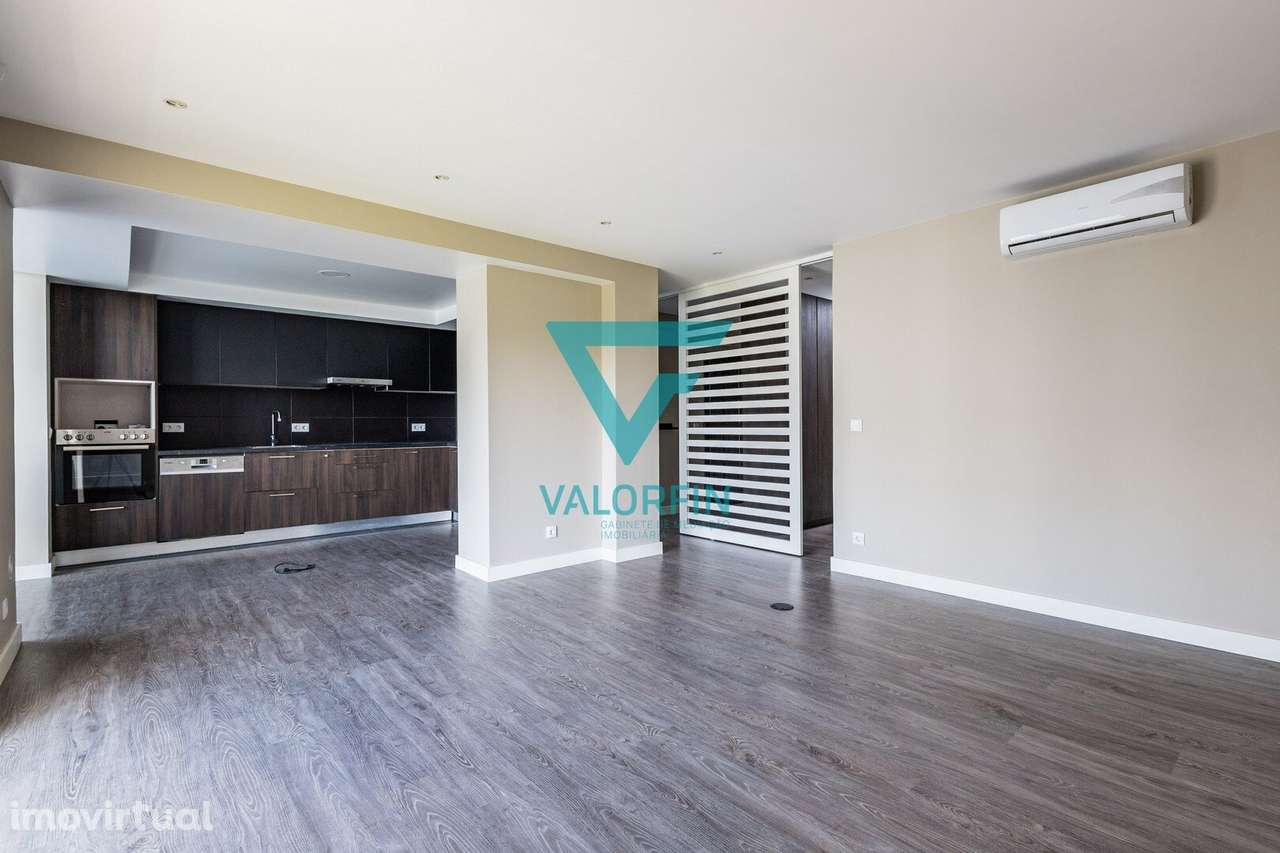 Apartamento T3 Remodelado no centro da Marinha Grande - Grande imagem: 3/22