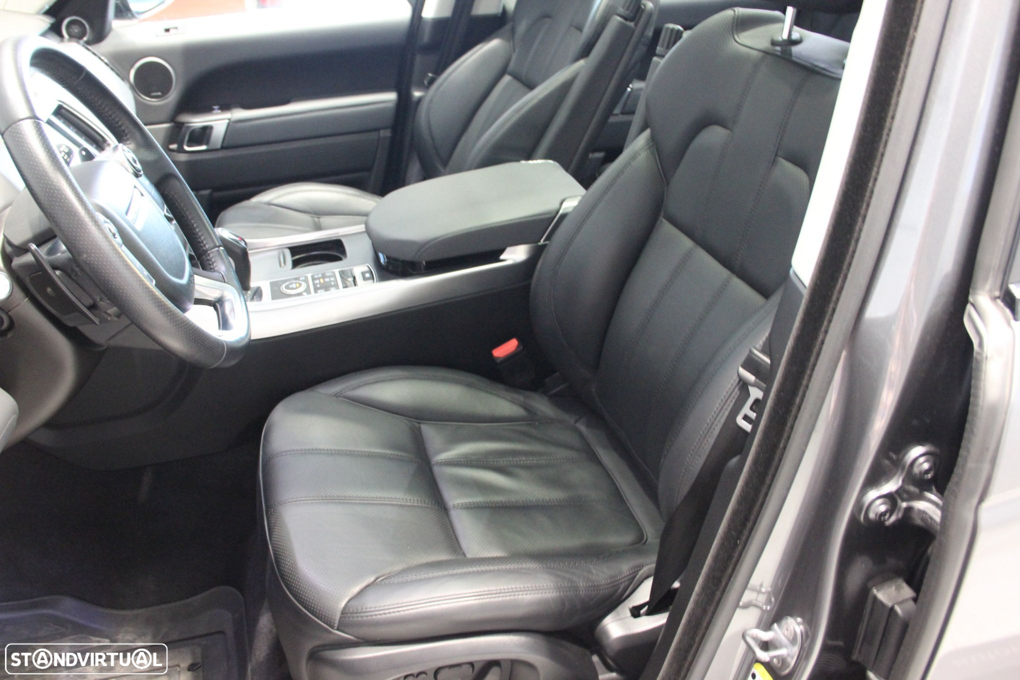 Land Rover Range Rover Sport 3.0 SDV6 HEV HSE Dynamic - 13